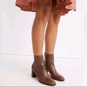 Madewell The Mira Side-Seam Ankle Boot Croc Embossed Size 10 Classic Fall Winter